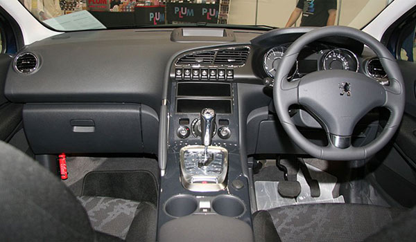Peugeot-3008-Interior
