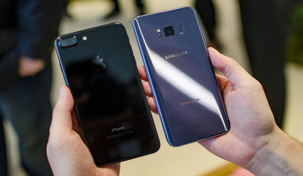 Galaxy-S8-vs-iPhone-7